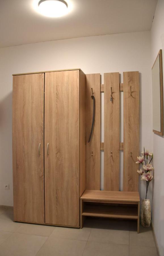 Elemir Apartman Bešeňová Kültér fotó
