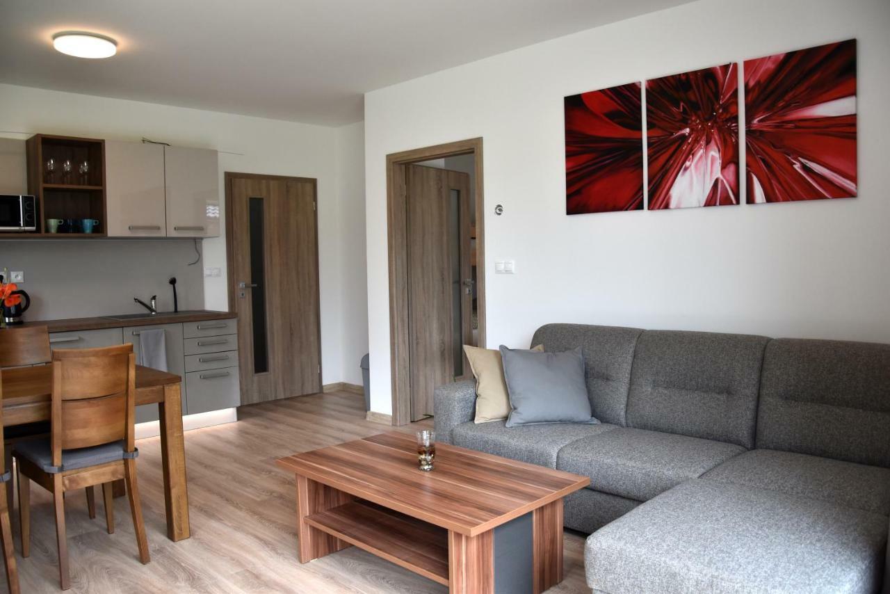 Elemir Apartman Bešeňová Kültér fotó
