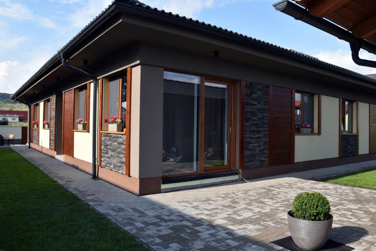 Elemir Apartman Bešeňová Kültér fotó