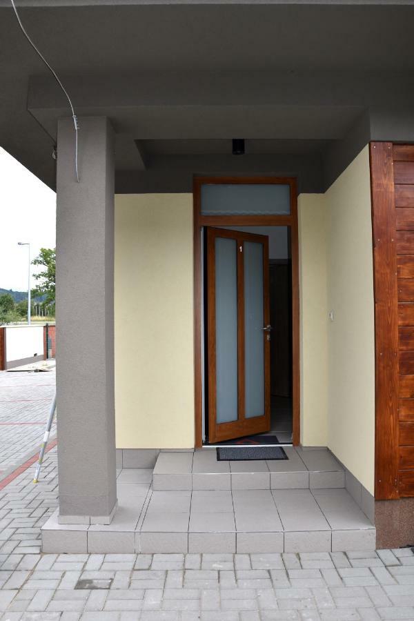 Elemir Apartman Bešeňová Kültér fotó