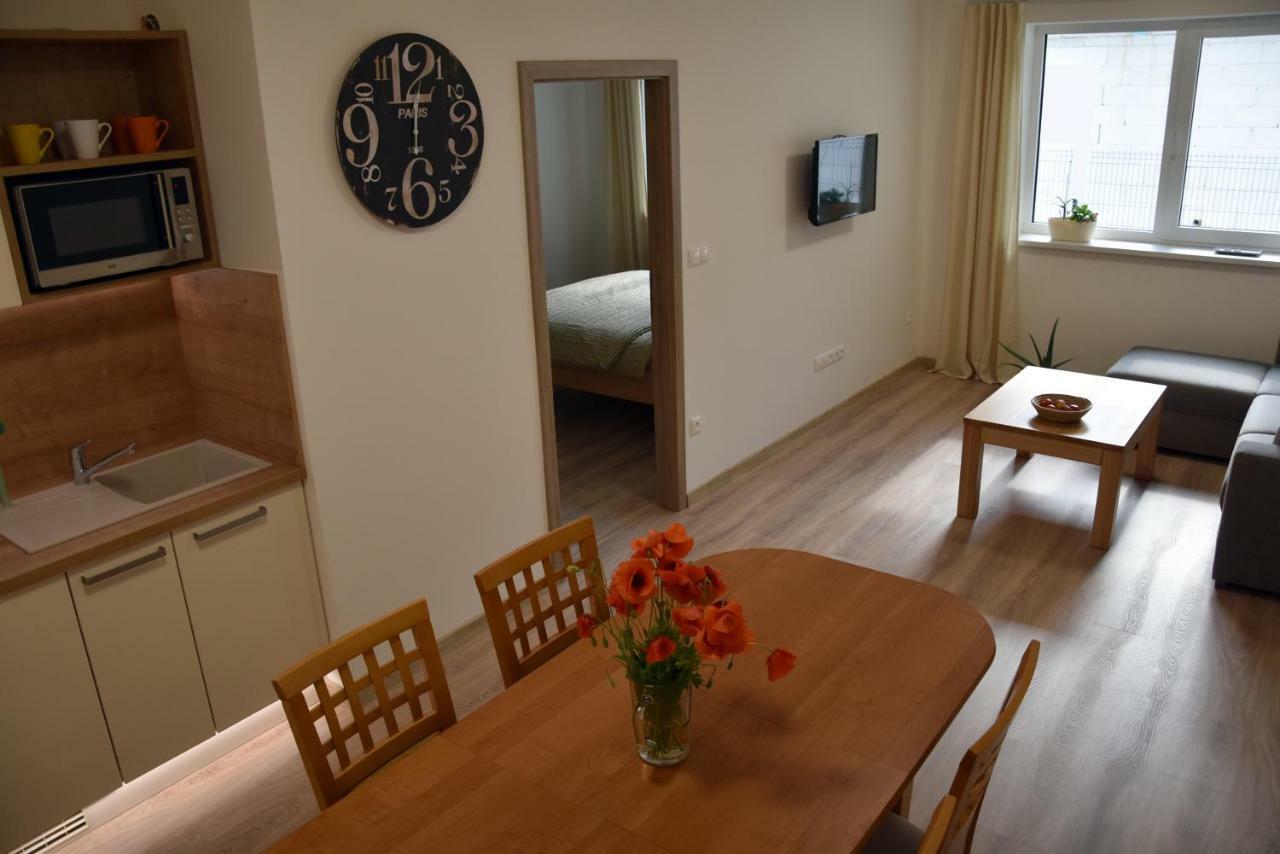 Elemir Apartman Bešeňová Kültér fotó